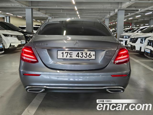 Mercedes-Benz E-Class из Кореи Encar