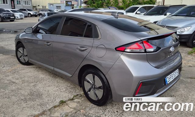 Hyundai Ioniq из Кореи Encar