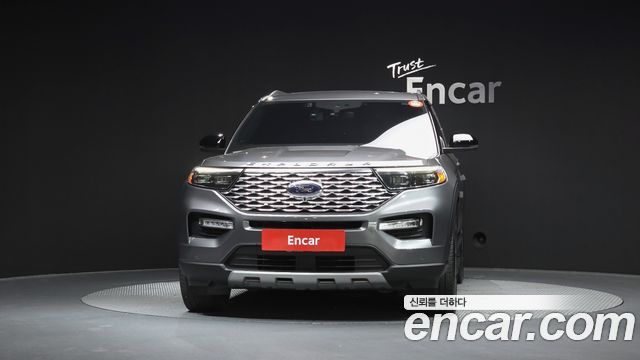 Ford Explorer 3.0 Platinum 4WD — пробег 50 593 км — фото 3 из 5