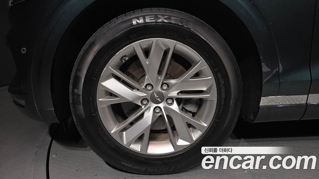 Genesis GV70 из Кореи Encar
