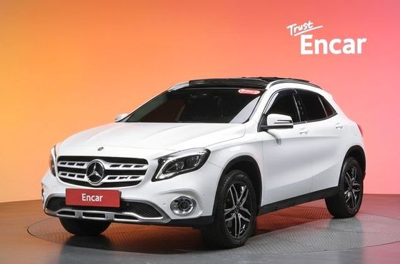 Mercedes-Benz GLA-Class GLA220 — пробег 54 039 км — фото 1 из 5