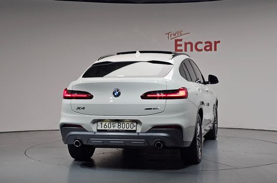 BMW X4 xDrive20i M Sport X — пробег 53 327 км — фото 4 из 5