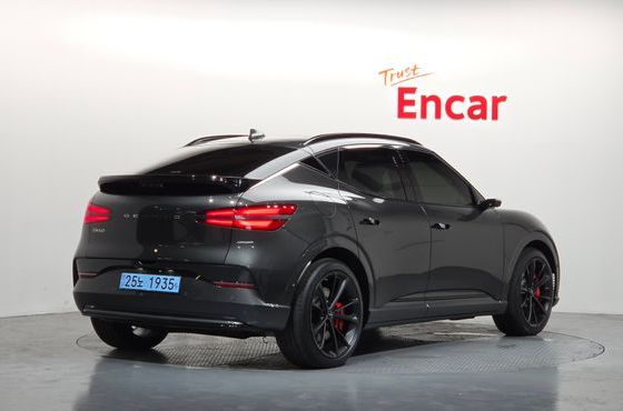 Genesis GV60 Performance AWD — пробег 6 938 км — фото 2 из 5