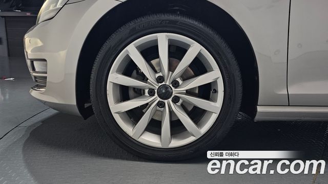 Volkswagen Golf из Кореи Encar