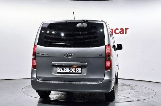 Hyundai Starex 12-Seater Wagon Smart — пробег 127 277 км — фото 4 из 5