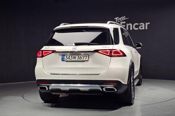 Mercedes-Benz GLE-Class GLE300d 4MATIC — пробег 56 215 км — фото 4 из 5