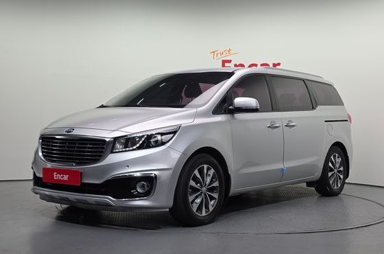 Kia Carnival 9-seater Luxury — пробег 242 441 км — фото 1 из 5