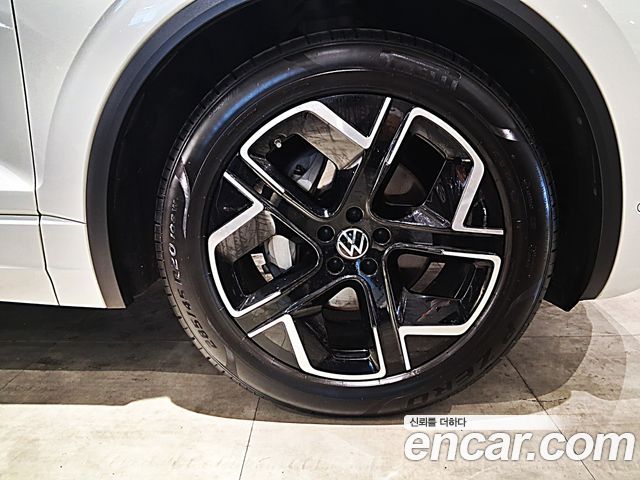 Volkswagen Touareg 3.0 TDI Prestige — пробег 41 066 км — фото 5 из 5