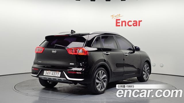 Kia Niro Noblesse — пробег 117 617 км — фото 2 из 5