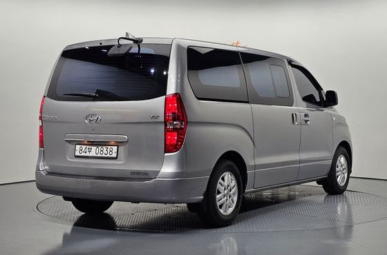 Hyundai Starex Van 5-Seater Modern — пробег 160 340 км — фото 2 из 5
