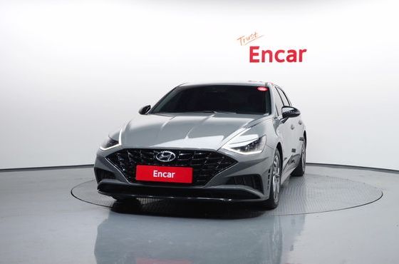 Hyundai Sonata 2.0 Premium Plus — пробег 135 001 км — фото 3 из 5