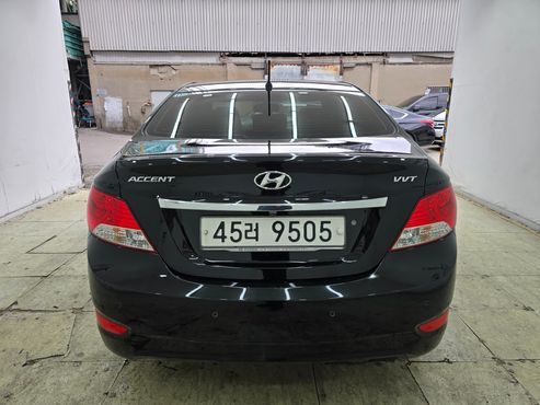 Hyundai Accent 1.4 VVT Premier — пробег 178 553 км — фото 5 из 5