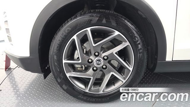 Ssangyong TIBOLI из Кореи Encar