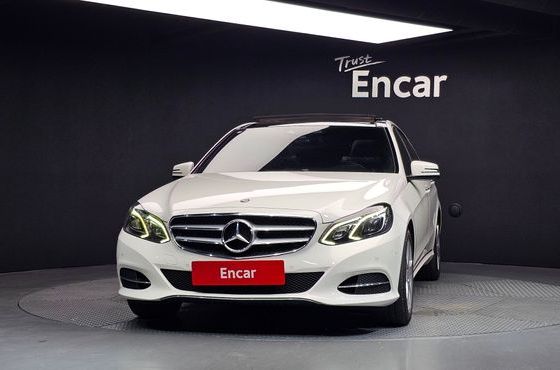 Mercedes-Benz E-Class E250 CDI 4MATIC — пробег 136 003 км — фото 3 из 5