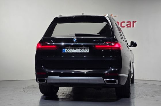 BMW X7 xDrive 40i Design Pure Excellence 6-Seater — пробег 177 603 км — фото 4 из 5