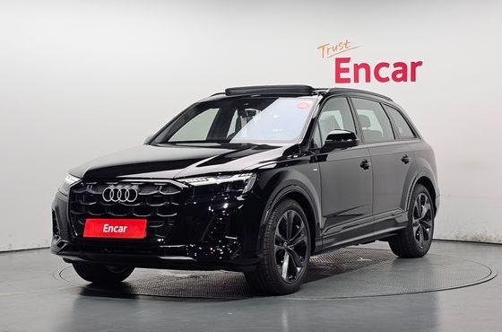 Audi Q7 55 TFSI Quattro Premium — пробег 21 км — фото 1 из 5