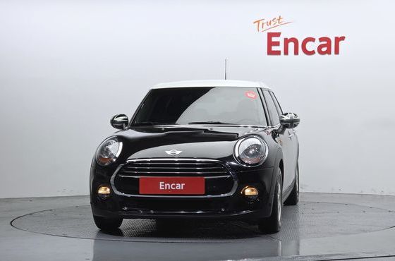 Mini Cooper 5Door Standard 3rd — пробег 56 231 км — фото 3 из 5