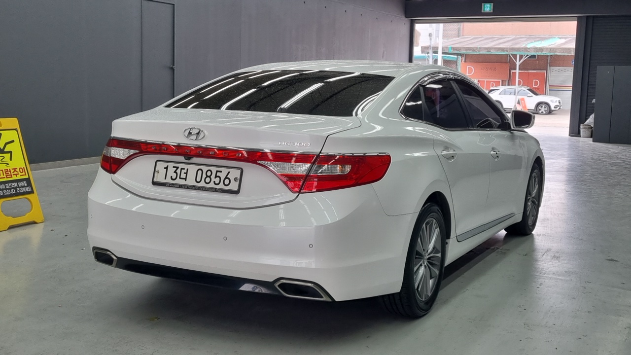 Hyundai Grandeur HG240 Modern — пробег 171 705 км — фото 2 из 5