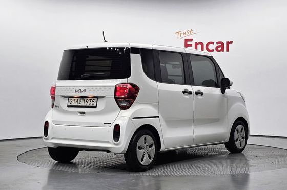Kia RAY Van Prestige — пробег 35 050 км — фото 2 из 5