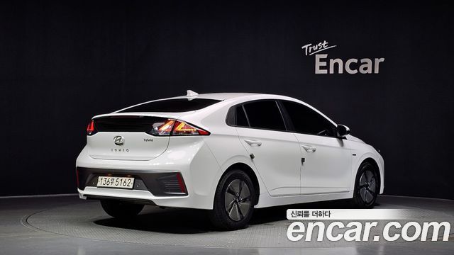 Hyundai Ioniq из Кореи Encar