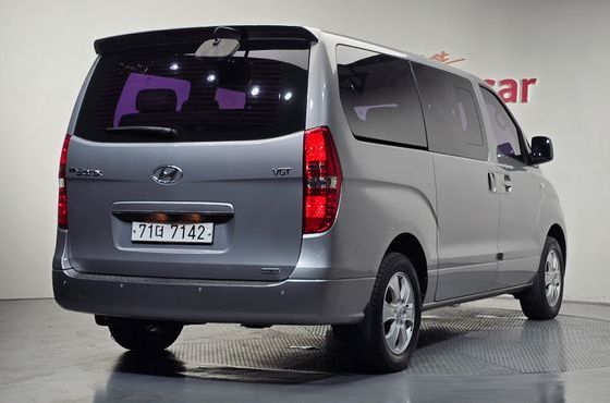 Hyundai Starex 4WD 12-Seater Wagon modern — пробег 111 622 км — фото 2 из 5