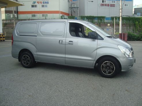 Hyundai Starex 3-Seater VAN CVX Luxury — пробег 215 000 км — фото 4 из 5