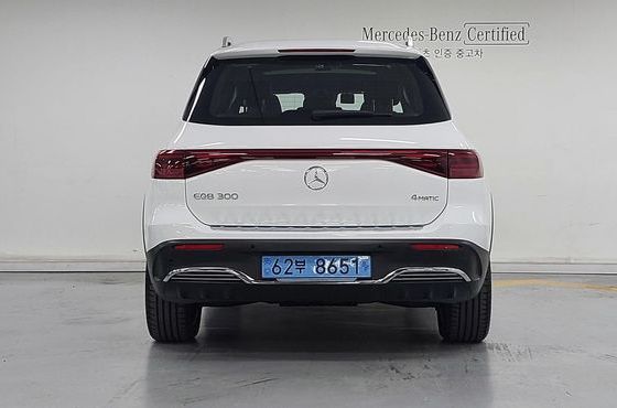 Mercedes-Benz EQB EQB300 4MATIC AMG Line — пробег 844 км — фото 4 из 5