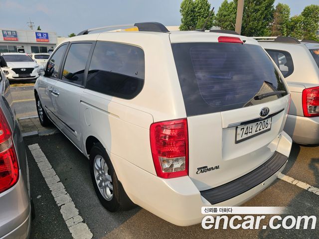Kia Carnival Grand Carnival GLX Premium — пробег 255 000 км — фото 2 из 5