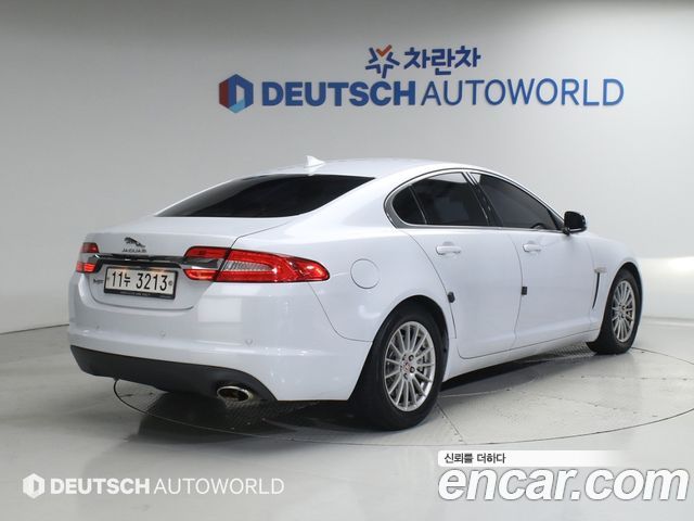 Jaguar XF 2.2D Luxury X250 — пробег 86 180 км — фото 2 из 5