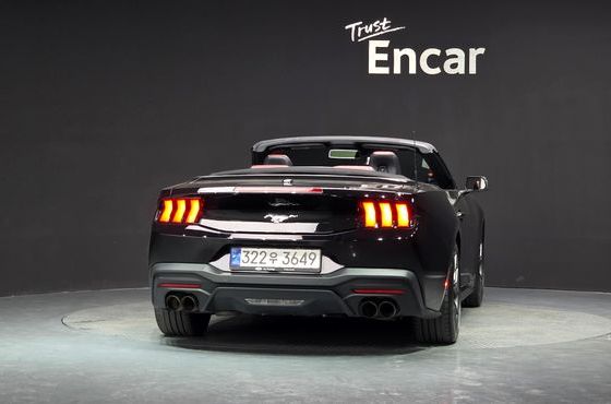 Ford Mustang 2.3 Ecoboost Premium Convertible — пробег 15 928 км — фото 4 из 5