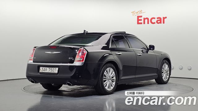 Chrysler 300C 3.6 AWD — пробег 140 226 км — фото 2 из 5