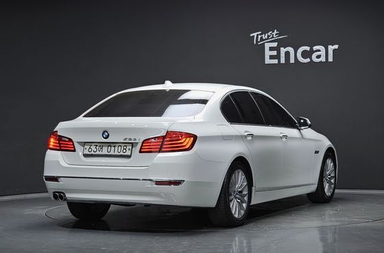 BMW 5-Series 528i Luxury Plus — пробег 79 663 км — фото 2 из 5