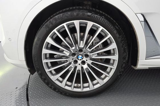 BMW X7 xDrive 40d Design Pure Excellence 7-Seater — пробег 29 018 км — фото 5 из 5
