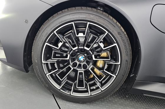 BMW M5 M5 Touring — пробег 839 км — фото 5 из 5