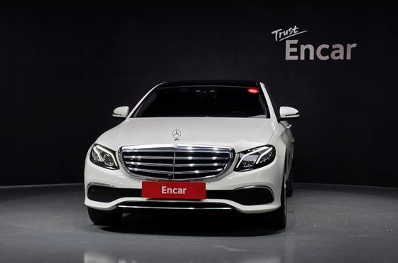 Mercedes-Benz E-Class E300 4MATIC Exclusive — пробег 97 987 км — фото 3 из 5