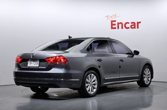 Volkswagen Passat 1.8 TSI B7 — пробег 130 051 км — фото 2 из 5