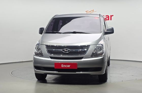 Hyundai Starex 12-Seater Wagon CVX Deluxe — пробег 186 224 км — фото 3 из 5