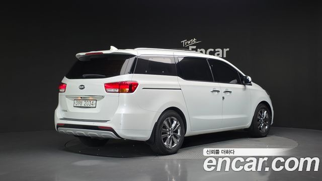 Kia Carnival из Кореи Encar