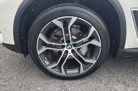 BMW X5 xDrive 40i xLine — пробег 59 754 км — фото 5 из 5