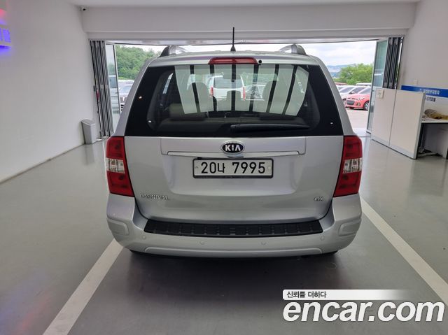 Kia Carnival New Carnival GX Standard — пробег 156 100 км — фото 4 из 5