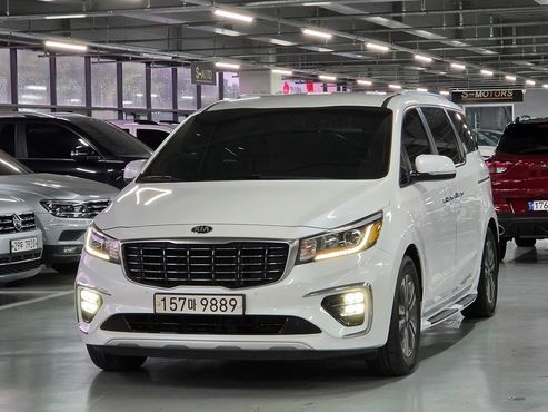 Kia Carnival 9-Seater Luxury — пробег 146 189 км — фото 3 из 5