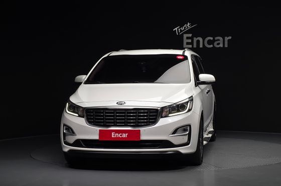 Kia Carnival 11-Seater Prestige — пробег 121 349 км — фото 3 из 5