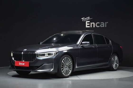 BMW 7-Series 740Li xDrive Design Pure Excellence — пробег 125 067 км — фото 1 из 5