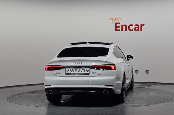 Audi A5 45 TFSI Quattro Premium Sportback — пробег 66 431 км — фото 4 из 5