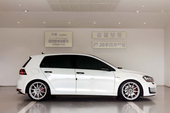 Volkswagen Golf 2.0 GTI — пробег 107 000 км — фото 5 из 5