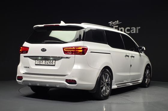 Kia Carnival 9-Seater Noblesse Special — пробег 88 939 км — фото 2 из 5