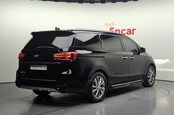 Kia Carnival 9-Seater Prstige — пробег 169 695 км — фото 2 из 5