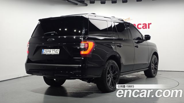 Ford Expedition из Кореи Encar