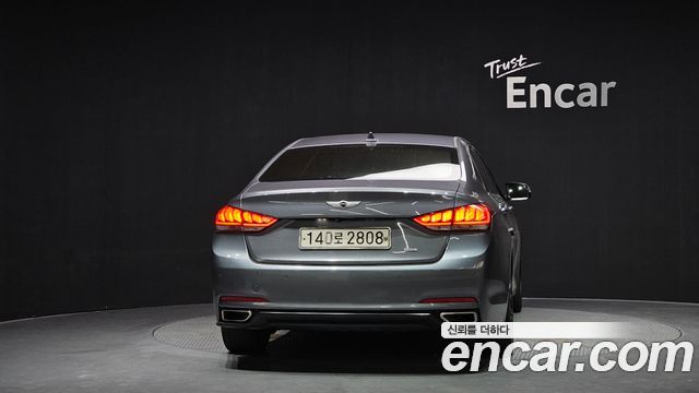 Hyundai Genesis из Кореи Encar
