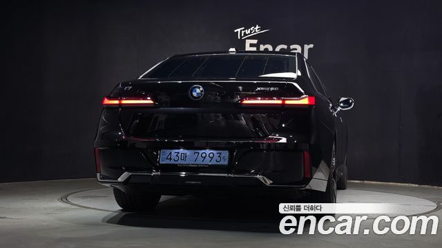 BMW i7 из Кореи Encar